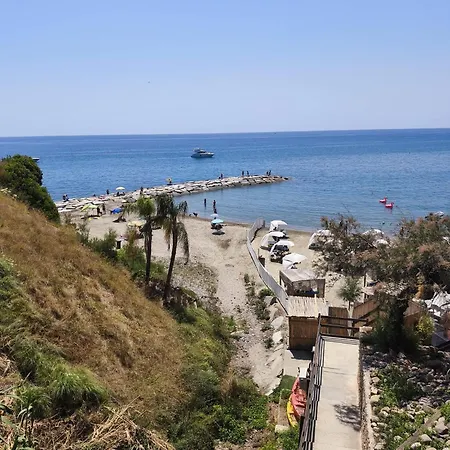 Apartmán Relax Ad Terrazza E Posto Auto Alassio